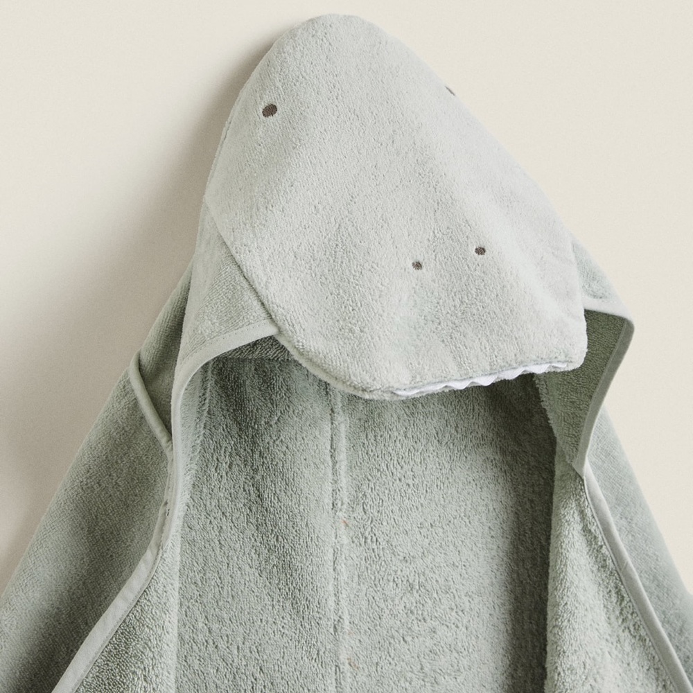 Zara dinosaur bath cap
